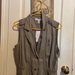 Kenneth Cole stylish Vest